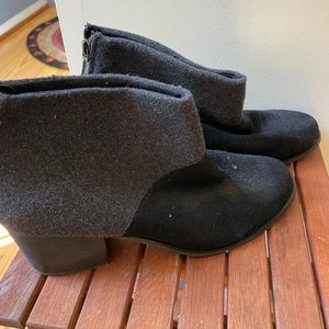 TOMS Wool Two-Toned Booties